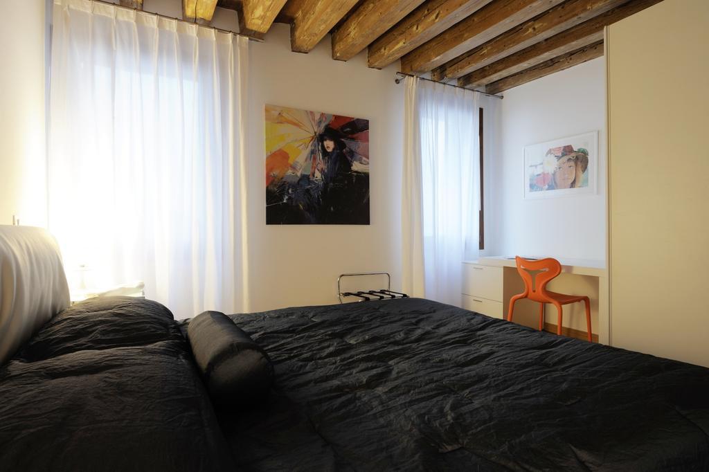 The Lion'S House Apt1 Venedig Rum bild