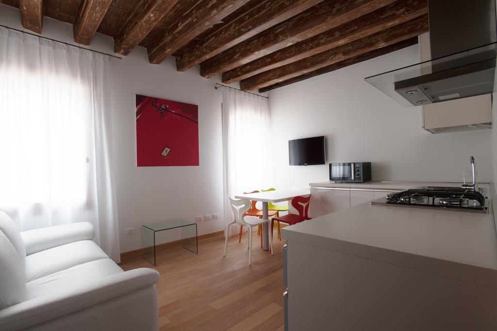 The Lion'S House Apt1 Venedig Rum bild