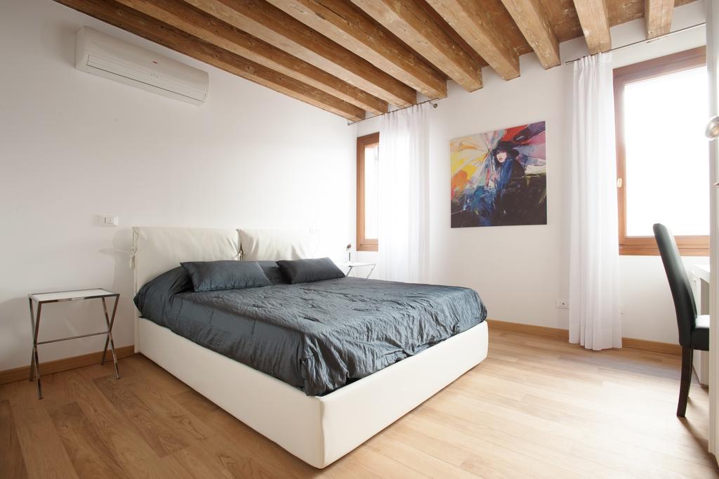 The Lion'S House Apt1 Venedig Rum bild